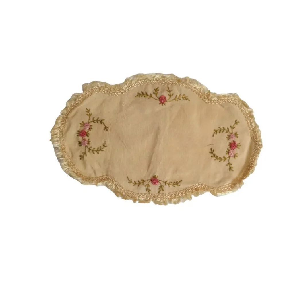 Vintage Floral Embroidered Doily Cream Oblong Table Runner Fringe Trim 15.5x9.5‎
